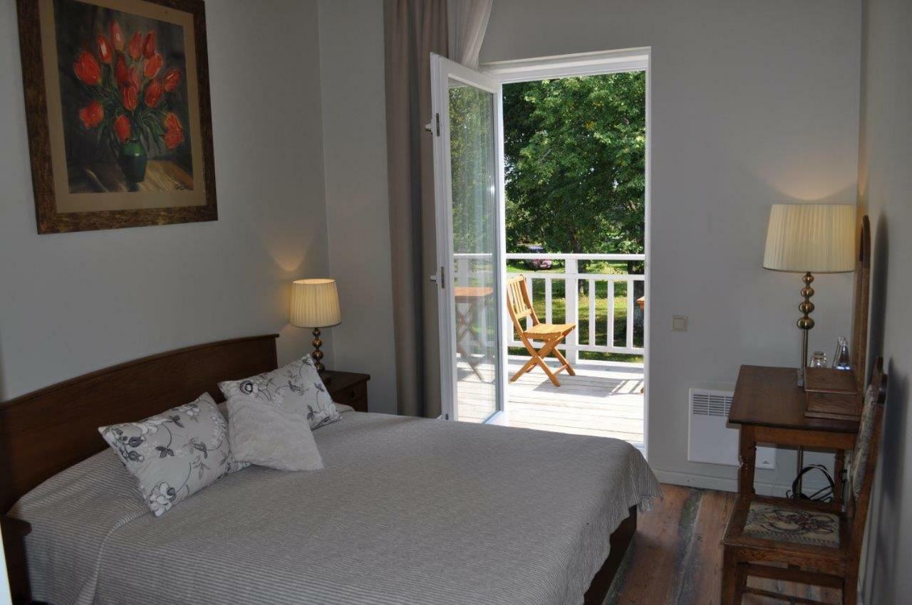 Hotel Meke Mustkalni Esterno foto