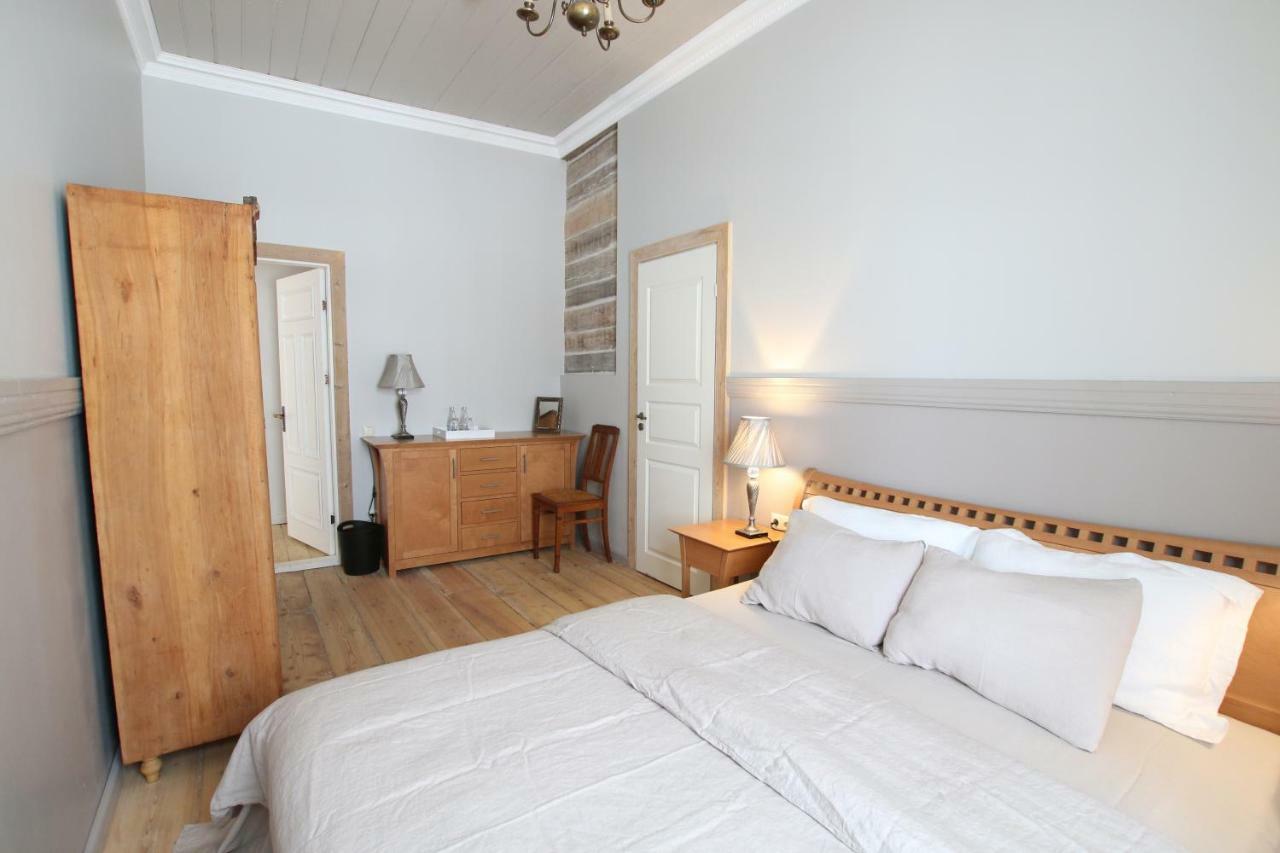 Hotel Meke Mustkalni Esterno foto